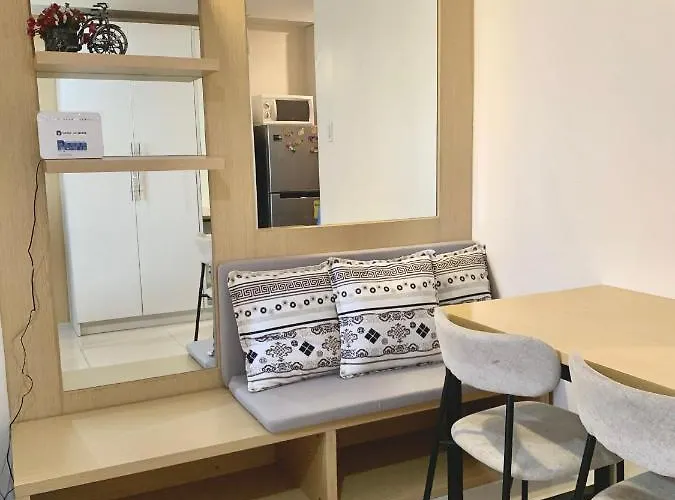 The Persimmon Near Ayala And Sm Apartment Cebu
